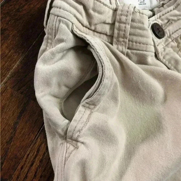abercrombie kids boys (5/6) khaki shorts - Picture 3 of 9